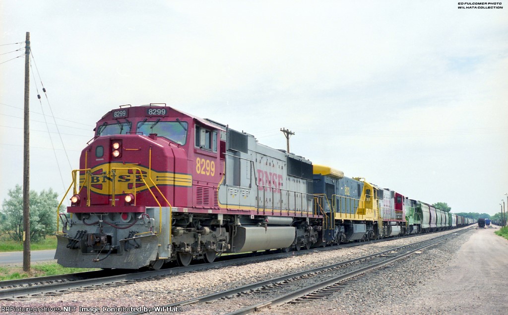 BNSF SD75I 8299